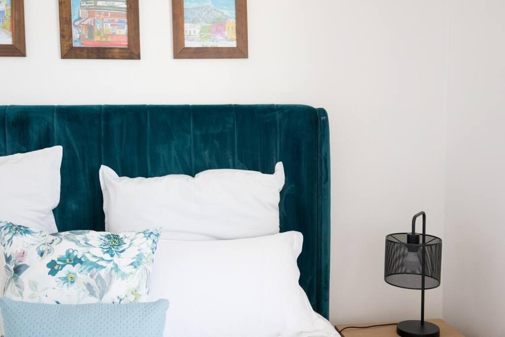 Modern, Trendy And Comfortable 2 Bedroom Apartment In Cidade Do Cabo Exterior foto