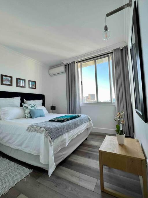 Modern, Trendy And Comfortable 2 Bedroom Apartment In Cidade Do Cabo Exterior foto