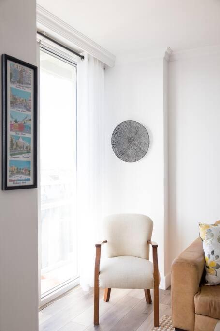 Modern, Trendy And Comfortable 2 Bedroom Apartment In Cidade Do Cabo Exterior foto